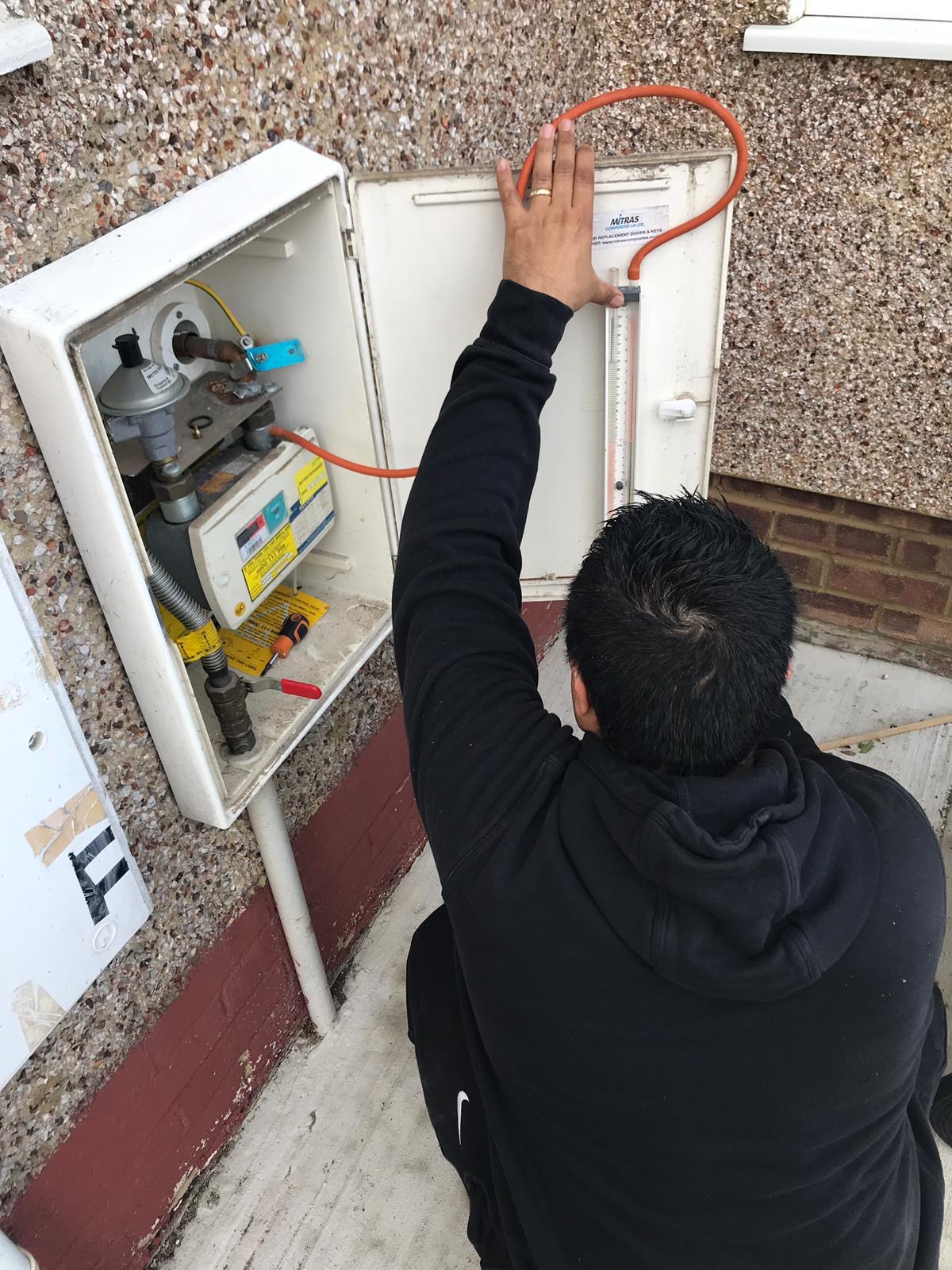 Pressure testing an external gas meter box